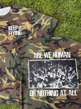 Crowd Shot Camo
